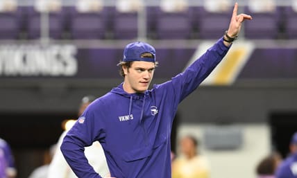JJ McCarthy : Green Bay Packers at Minnesota Vikings