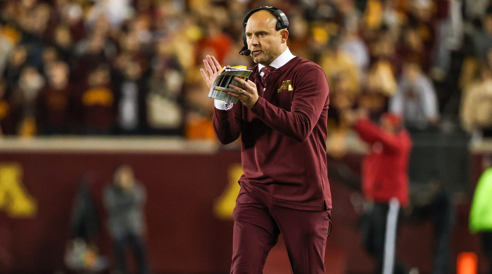 CFB Expert Confidently Picks Minnesota Gophers to Win Duke's Mayo Bowl