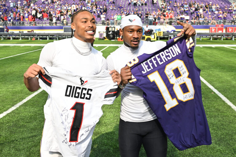 Minnesota vikings diggs jersey best sale