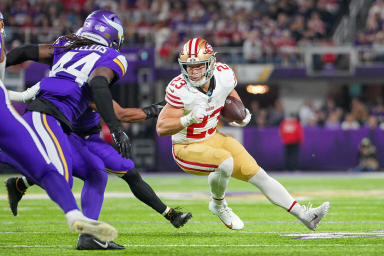 NFL: San Francisco 49ers at Minnesota Vikings