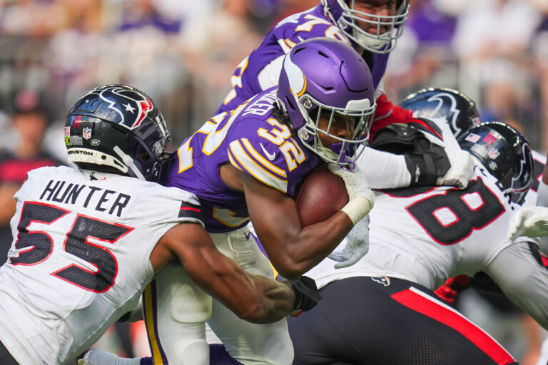 NFL: Houston Texans at Minnesota Vikings