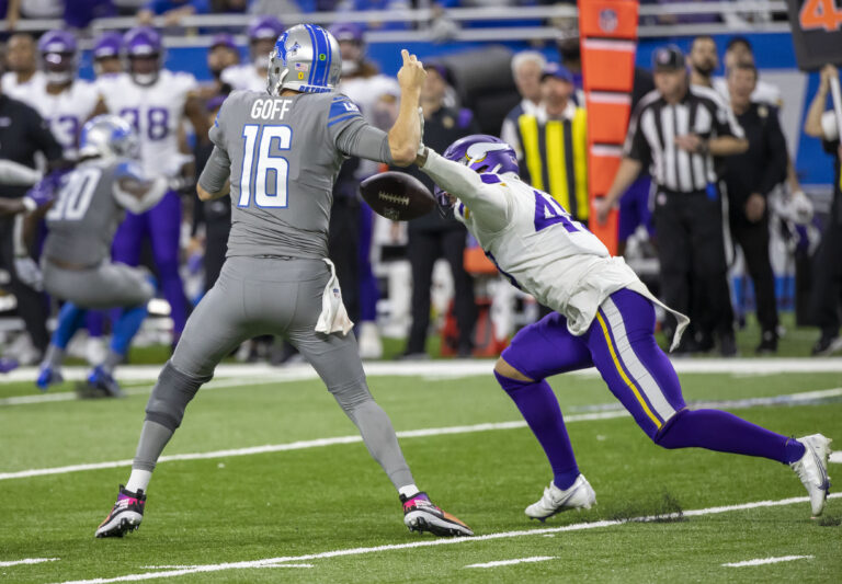 NFL: Minnesota Vikings at Detroit Lions