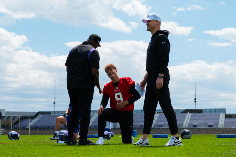 Brian Flores, Josh McCown - Minnesota Vikings