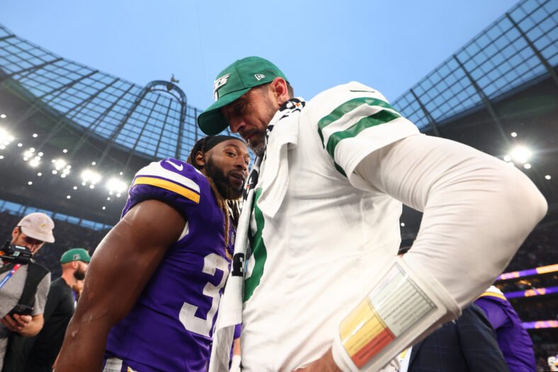 Aaron Rodgers and Aaron Jones - New York Jets at Minnesota Vikings