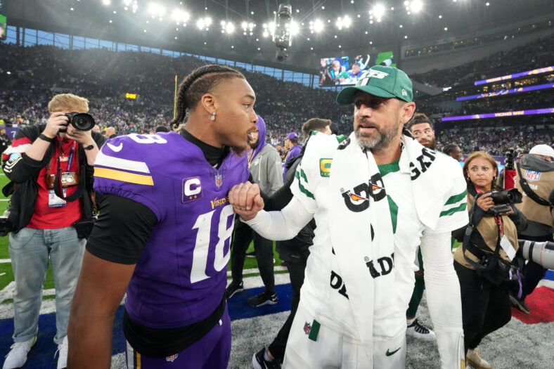 Aaron Rodgers, Justin Jefferson: New York Jets at Minnesota Vikings